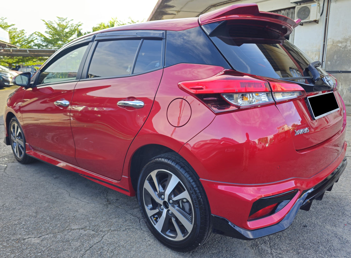 2024 Toyota YARIS 1.5 A (G) AEROKITS CVT (+/-) (7-AT) FL (AT)