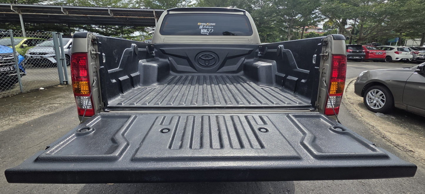 2009 Toyota HILUX D/CAB 2.5 M (G) TURBO 4WD (MT)