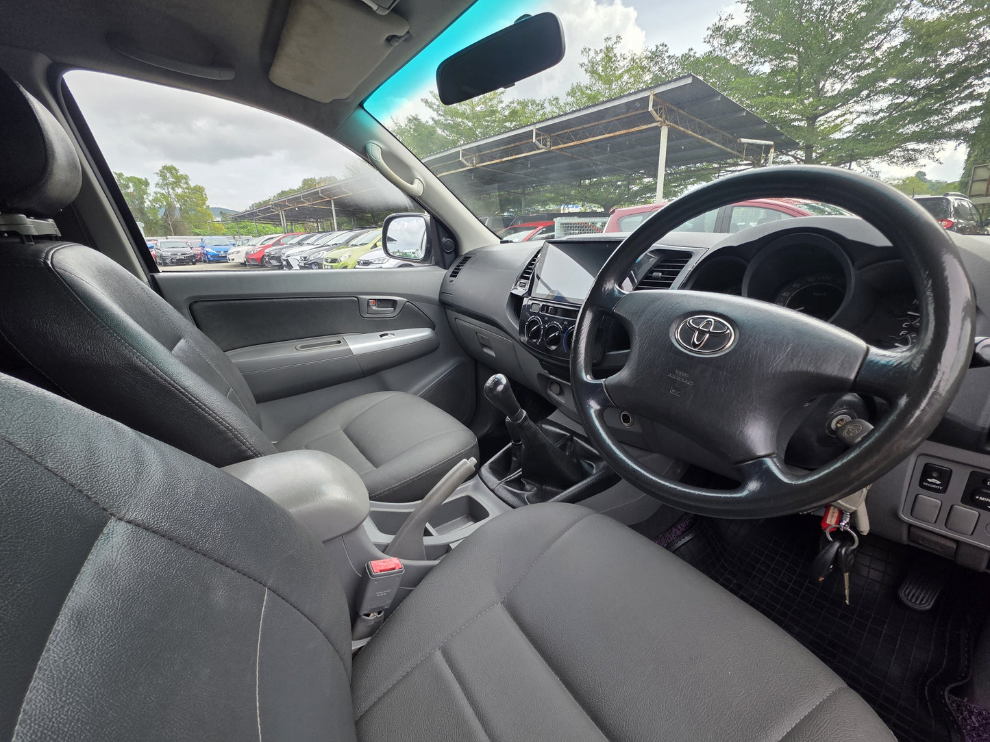 2009 Toyota HILUX D/CAB 2.5 M (G) TURBO 4WD (MT)