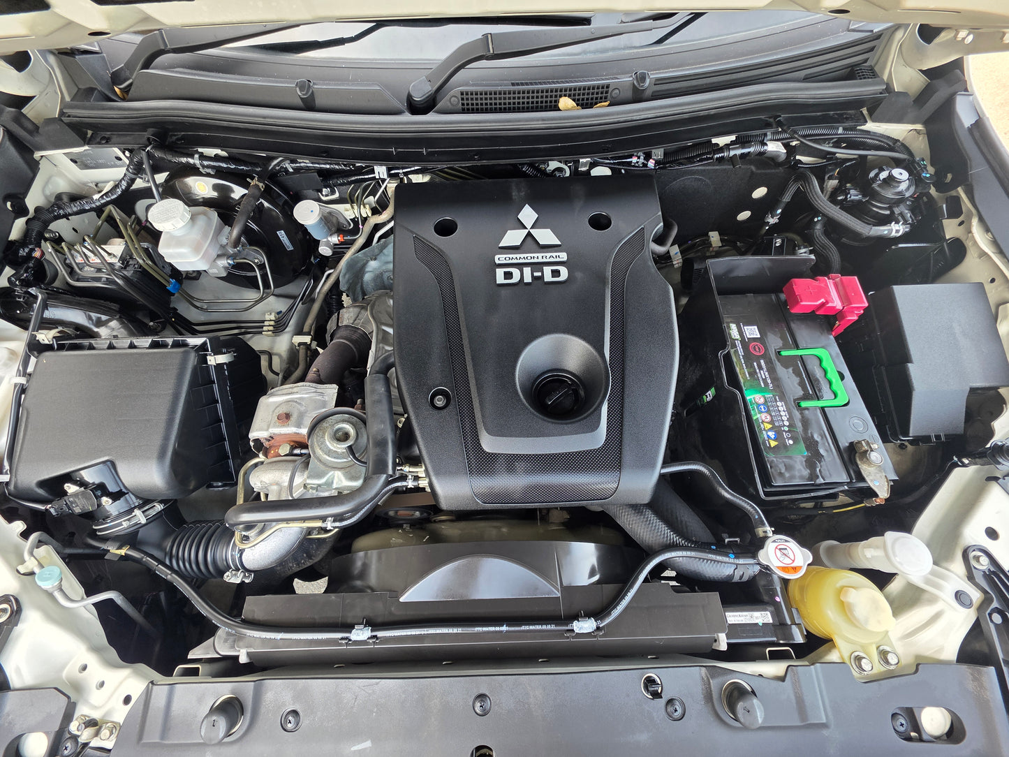 2021 (Reg 2022) Mitsubishi TRITON D/CAB 2.4 M VGT MS 4WD (MT)