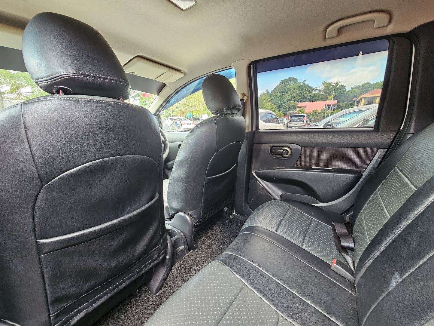 2012 Nissan LIVINA X-GEAR 1.6 A FL (AT)