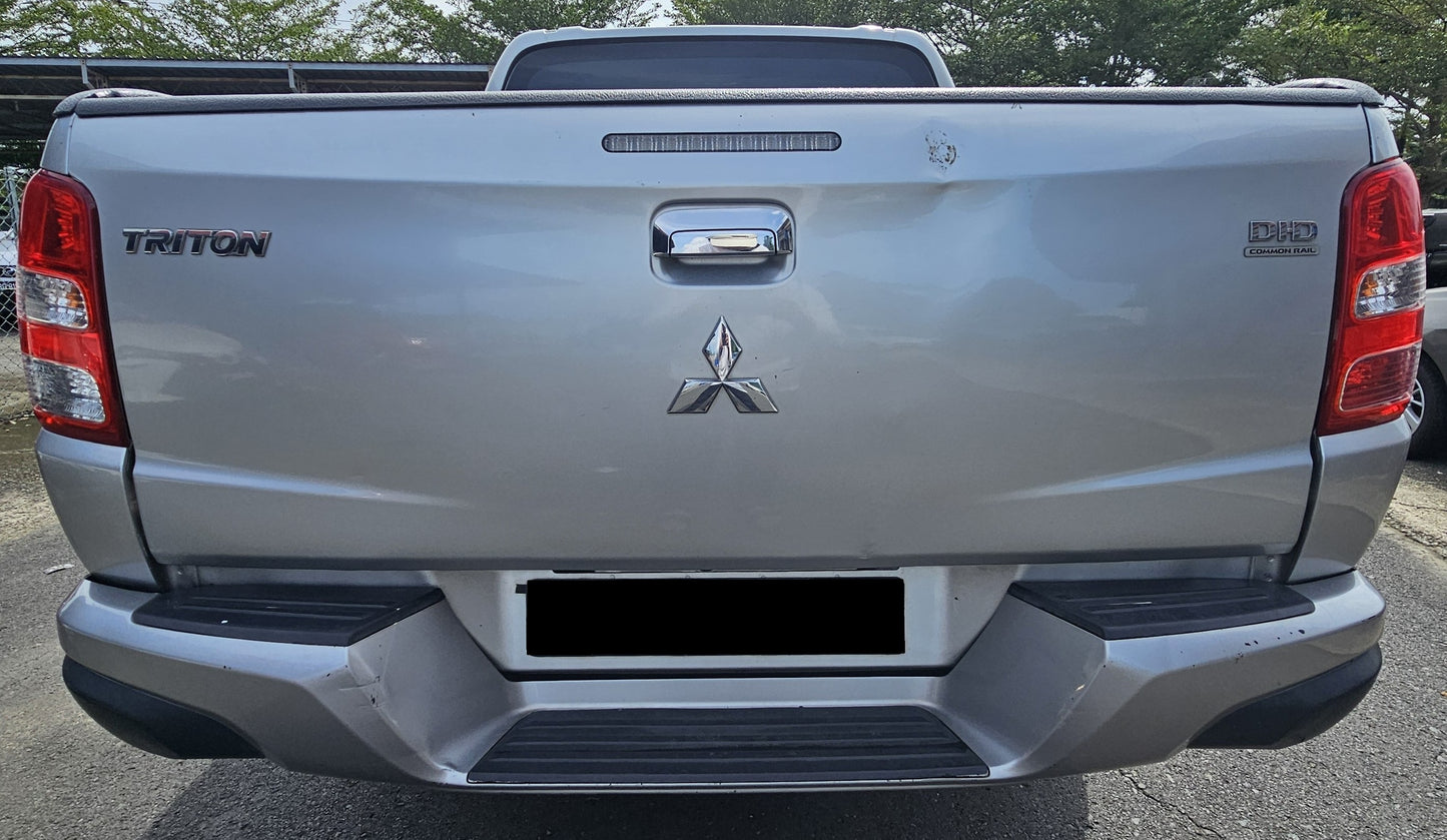 2017 Mitsubishi TRITON D/CAB 2.5 M 4WD (MT)