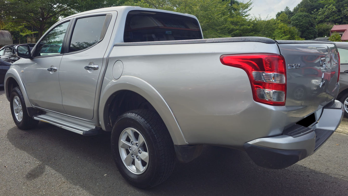 2017 Mitsubishi TRITON D/CAB 2.5 M 4WD (MT)