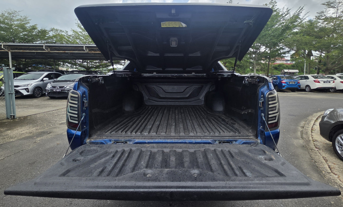 2016 Mitsubishi TRITON D/CAB 2.4 A VGT HS 4WD (AT)