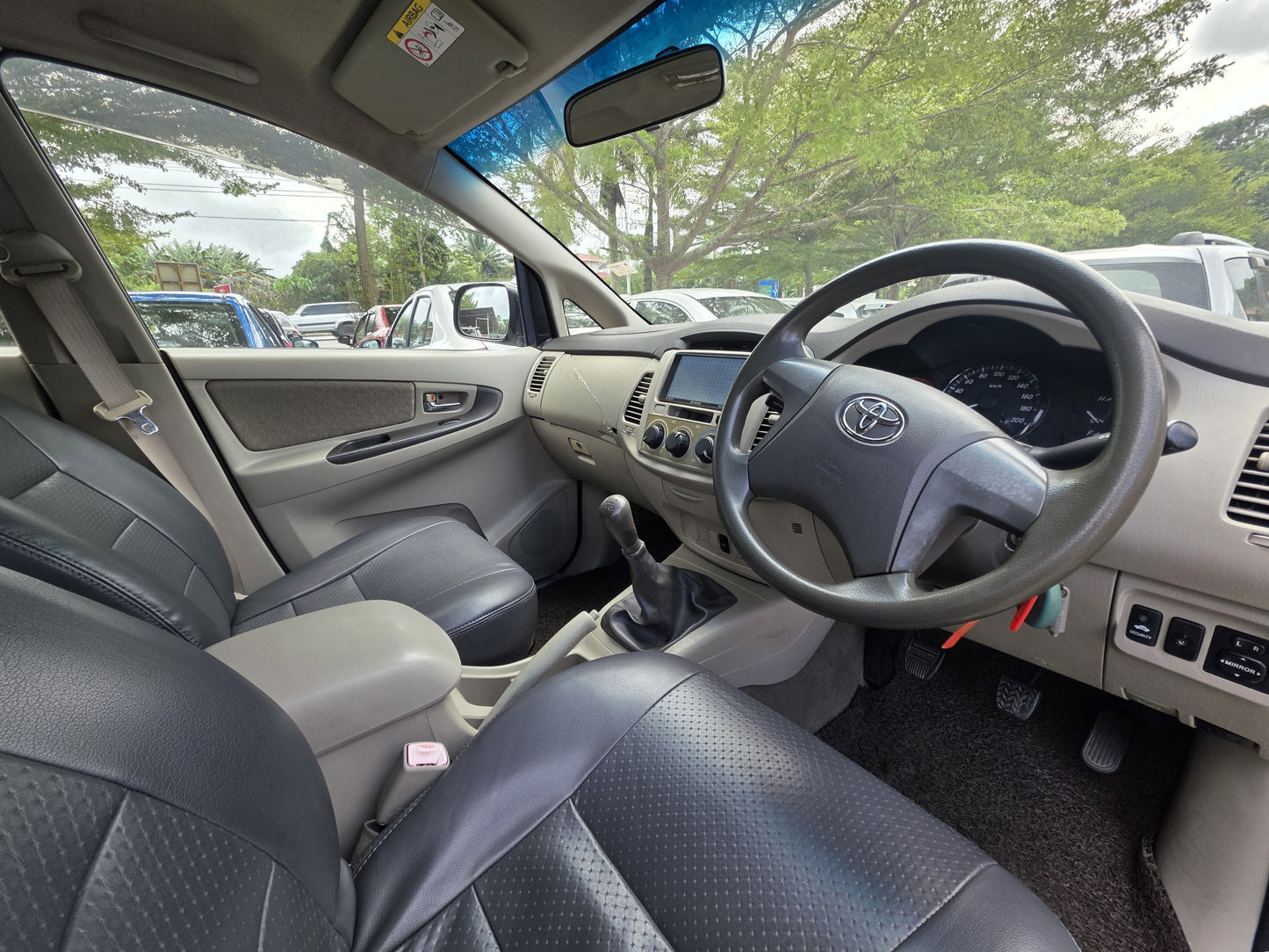 2016 Toyota INNOVA AVANZA 2.0 M AN40 (E) FL (MT) - (JRM6693)
