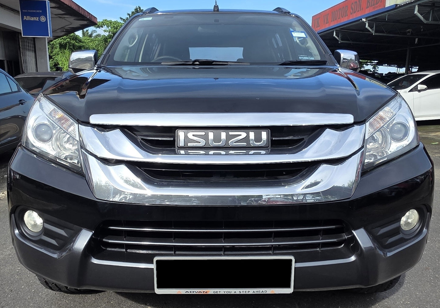2015 Isuzu MU-X UCR86GGR-TLUH 2.5 A 4x2 (AT)