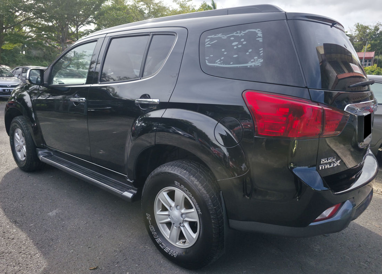 2015 Isuzu MU-X UCR86GGR-TLUH 2.5 A 4x2 (AT)