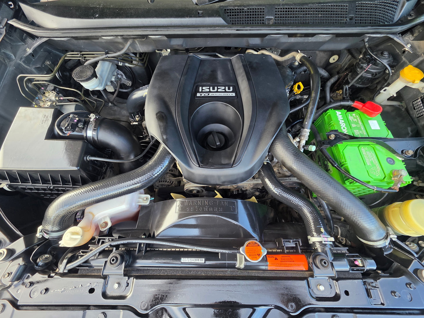 2015 Isuzu MU-X UCR86GGR-TLUH 2.5 A 4x2 (AT)