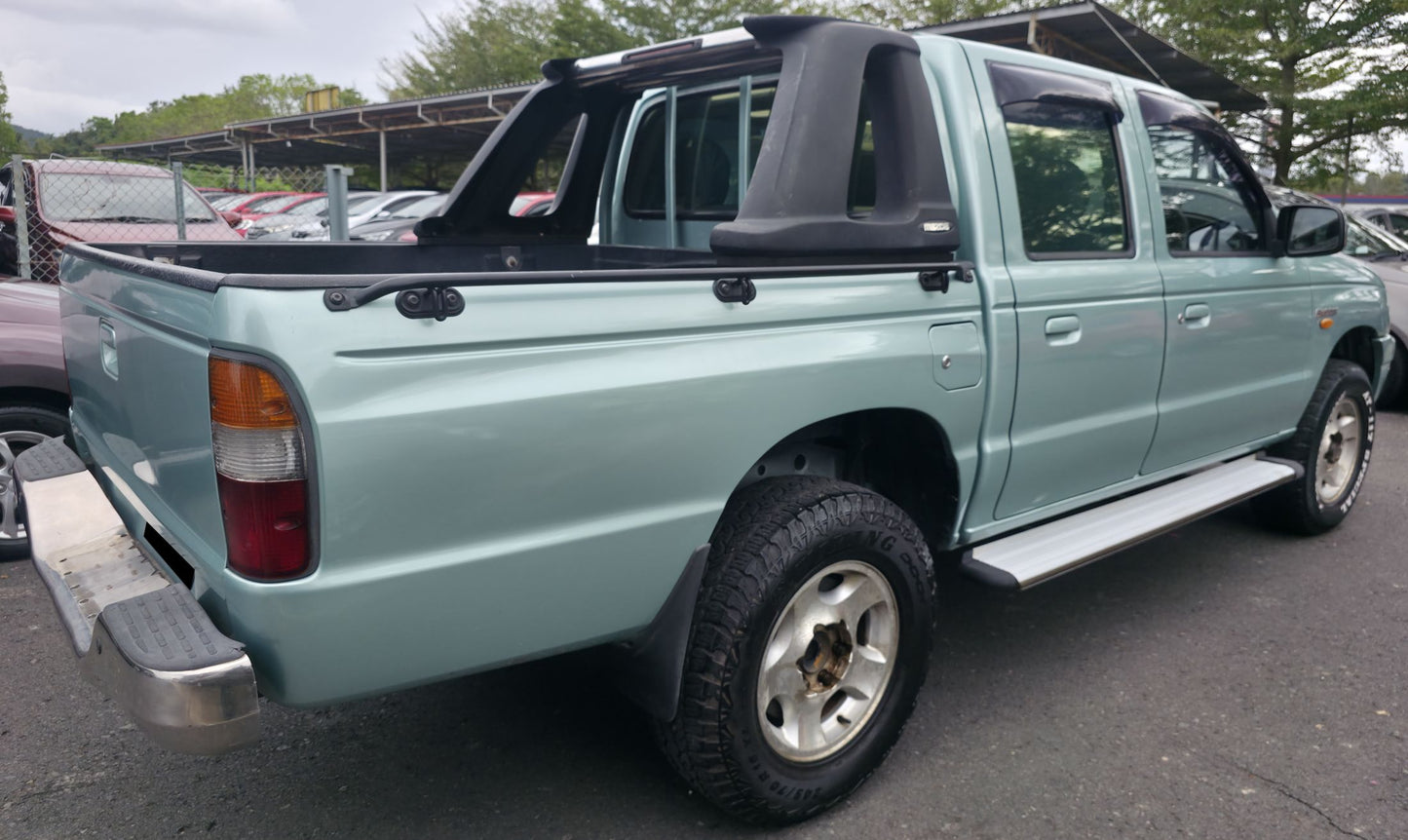 2003 Mazda B2500 D/CAB 2.5 M 4WD 4X4 (MT) - (SS3670H)