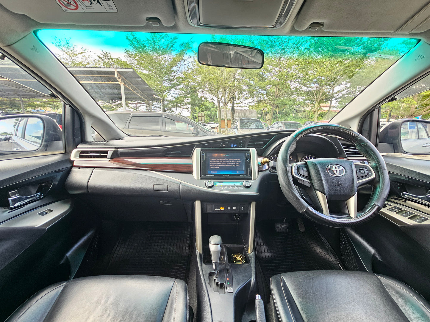 2017 Toyota INNOVA X 2.0 A FL (AT) - (VAS7258)