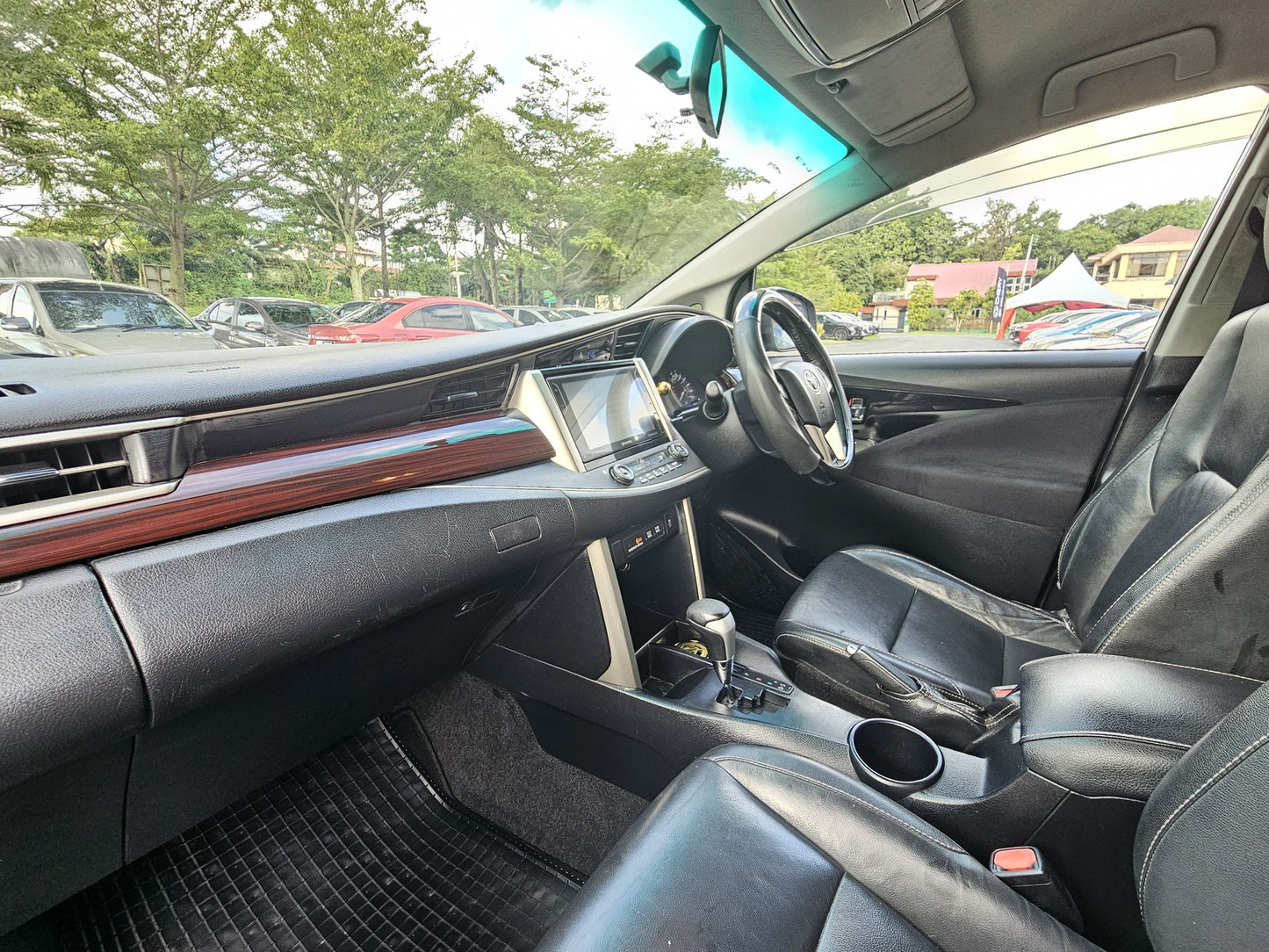 2017 Toyota INNOVA X 2.0 A FL (AT) - (VAS7258)