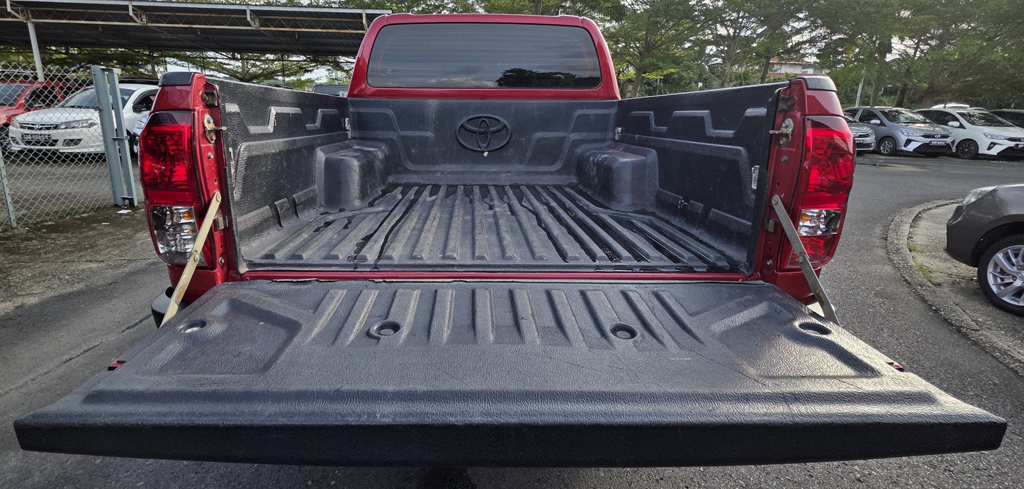 2017 Toyota HILUX D/CAB 2.4 M (G) VNT 4WD (MT) - (VAG8670)