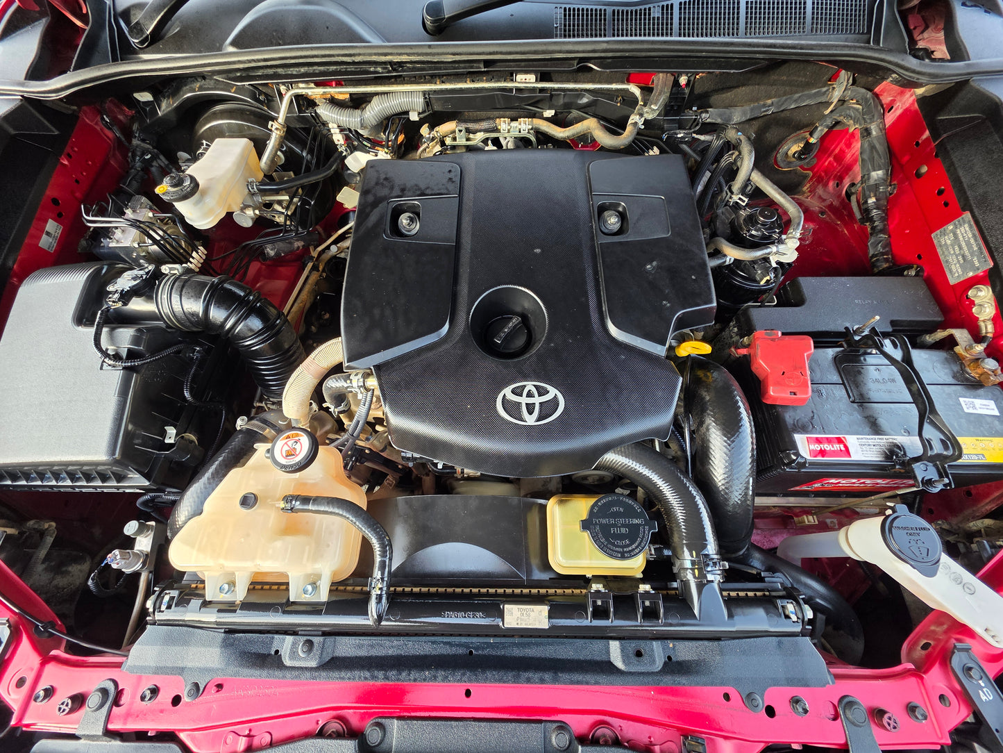 2017 Toyota HILUX D/CAB 2.4 M (G) VNT 4WD (MT) - (VAG8670)