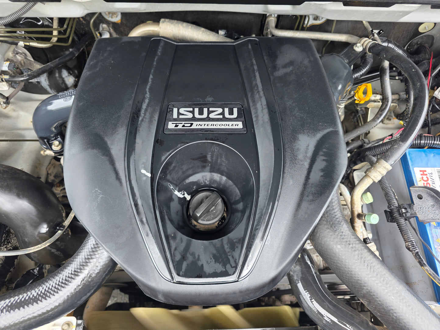 2018 Isuzu D-MAX D/CAB 2.5 M TURBO INTERCOOLER VGS 4WD (MT) - (VBM9354)