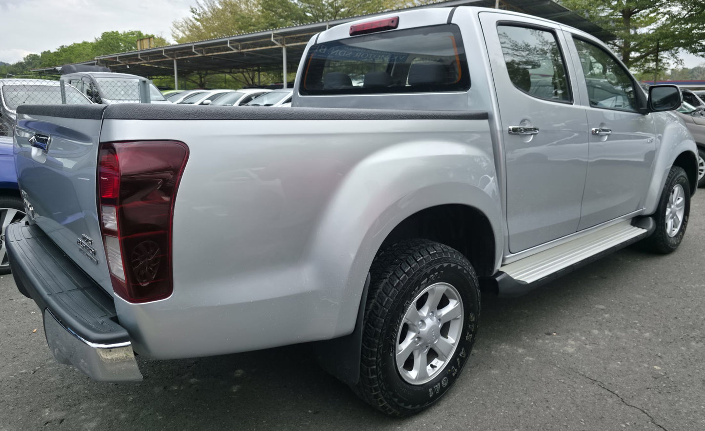 2018 Isuzu D-MAX D/CAB 2.5 M TURBO INTERCOOLER VGS 4WD (MT) - (VBM9354)