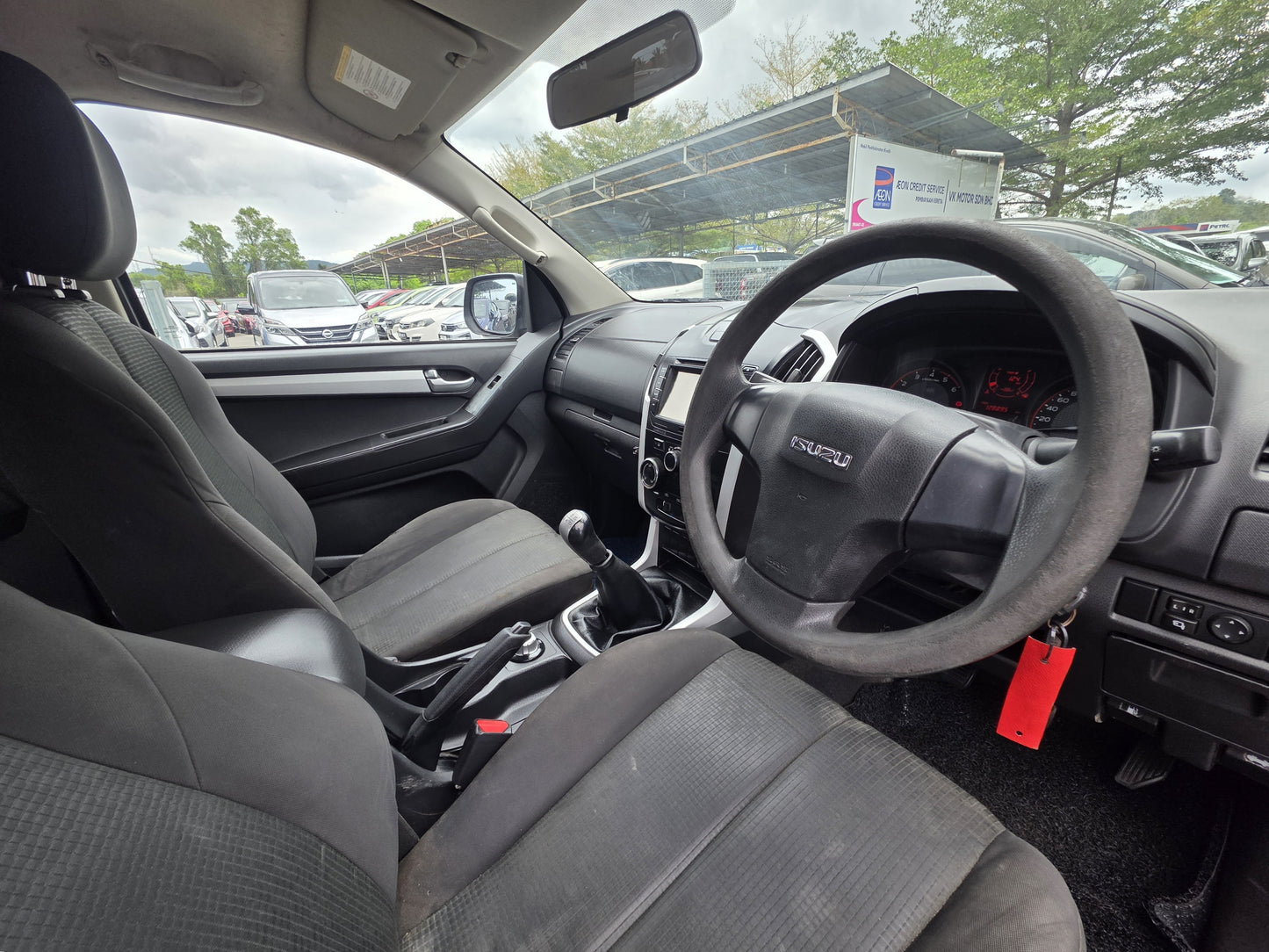 2018 Isuzu D-MAX D/CAB 2.5 M TURBO INTERCOOLER VGS 4WD (MT) - (VBM9354)