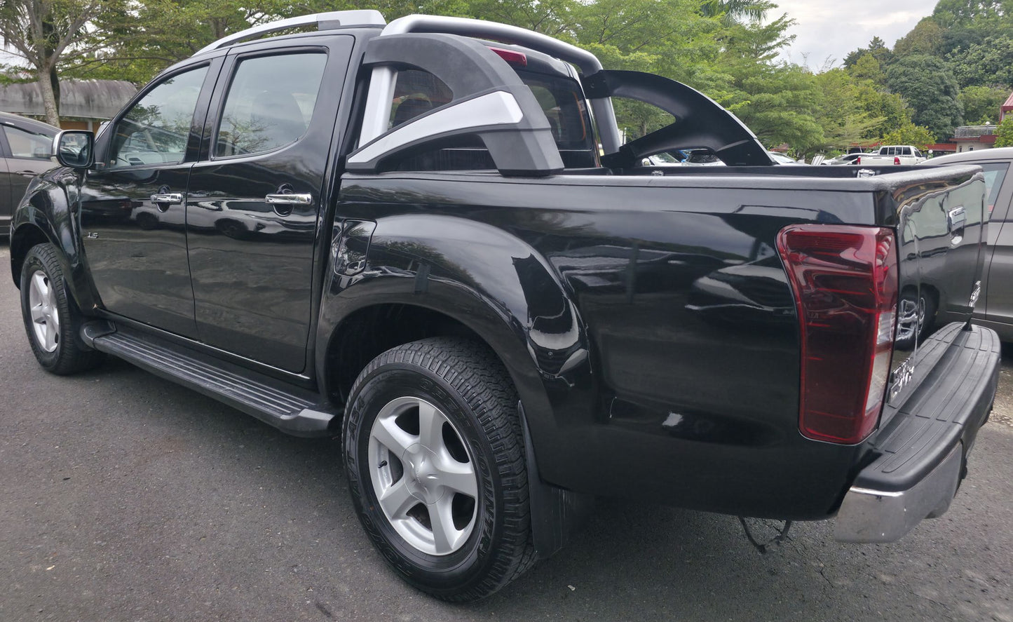 2015 Isuzu D-MAX D/CAB 2.5 A TURBO INTERCOOLER VGS 4WD (AT) - (WB3476Y)