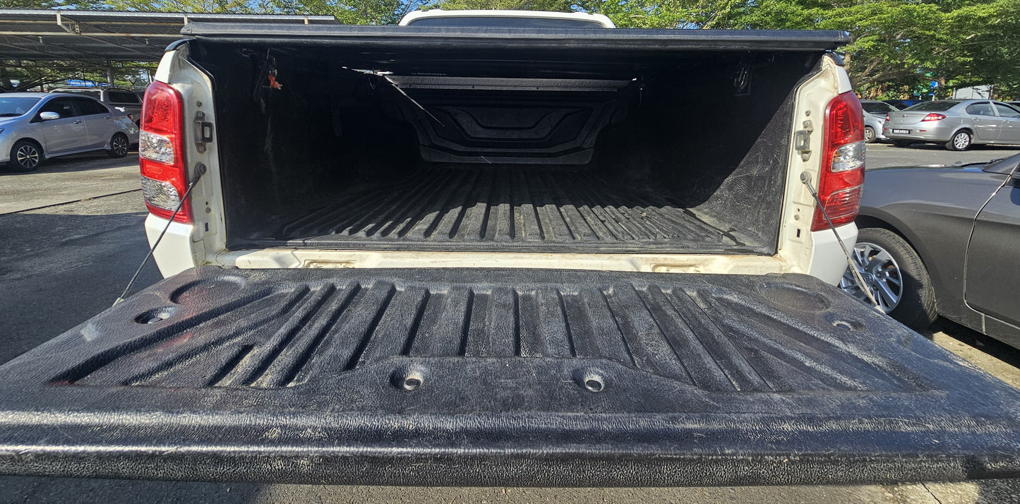 2016 (Reg 2017) Mitsubishi TRITON D/CAB 2.4 M VGT MS 4WD (MT) - (SAC3303D)