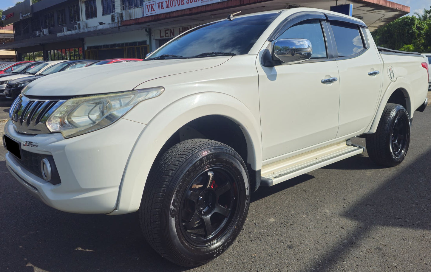 2016 (Reg 2017) Mitsubishi TRITON D/CAB 2.4 M VGT MS 4WD (MT) - (SAC3303D)