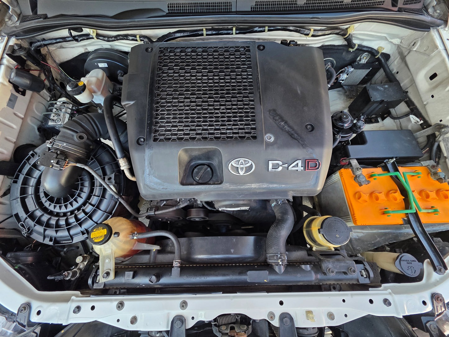 2015 Toyota HILUX D/CAB 2.5 A (G) VNT 4WD (AT) - (WC4959F)