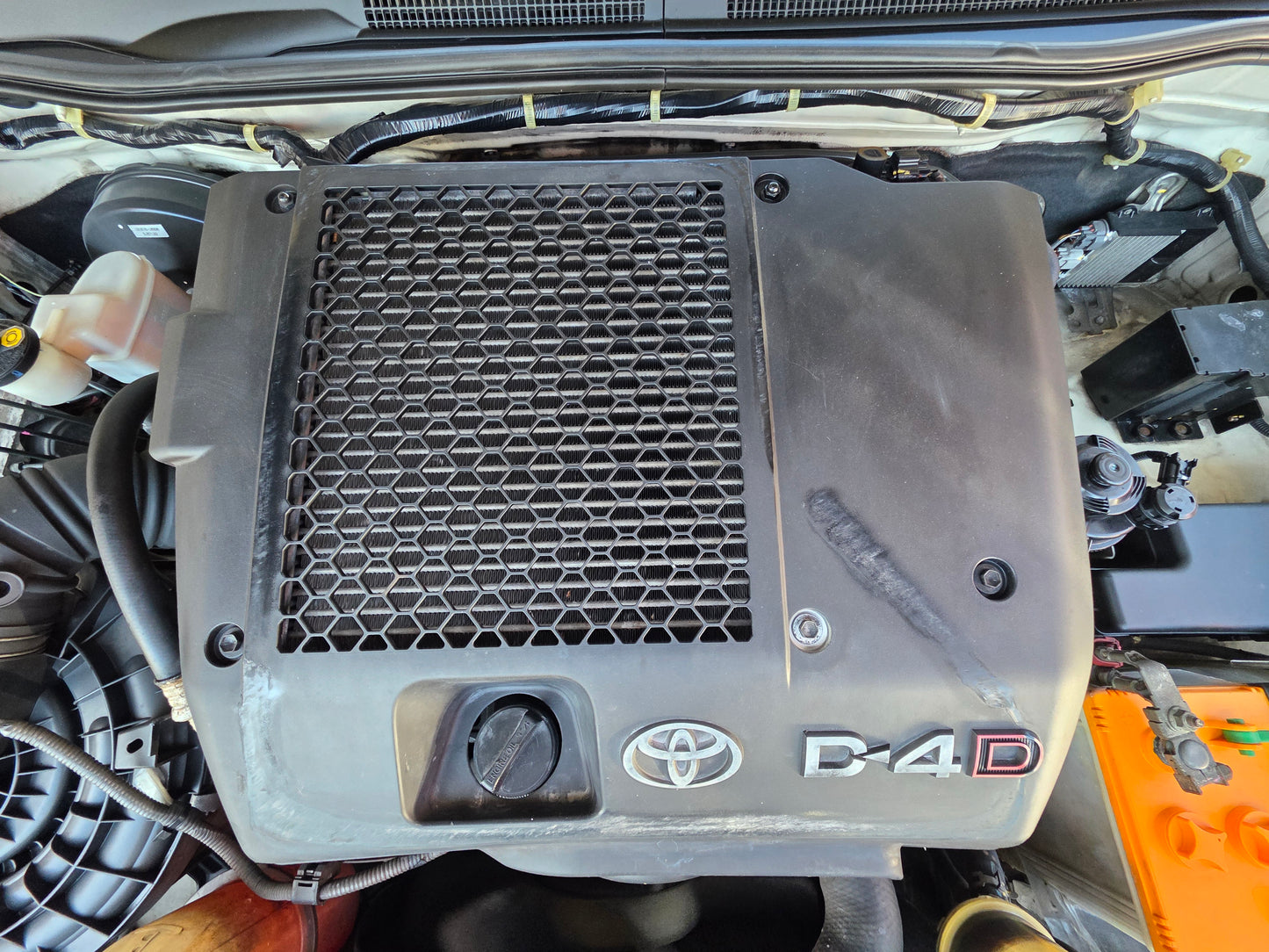 2015 Toyota HILUX D/CAB 2.5 A (G) VNT 4WD (AT) - (WC4959F)