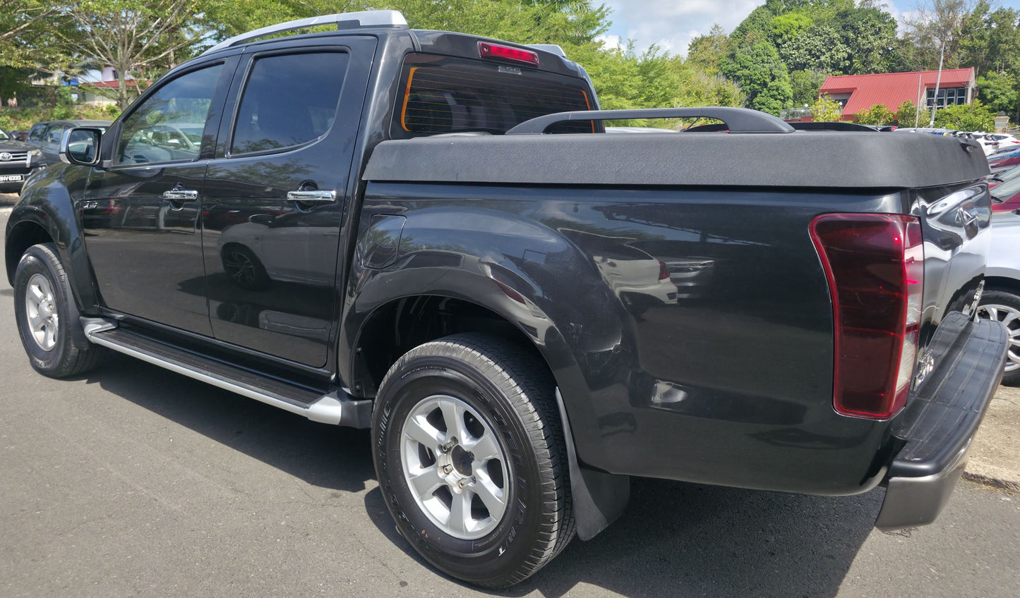 2016 Isuzu D-MAX D/CAB 2.5 A TURBO INTERCOOLER VGS 4WD (AT) - (VBQ1887)