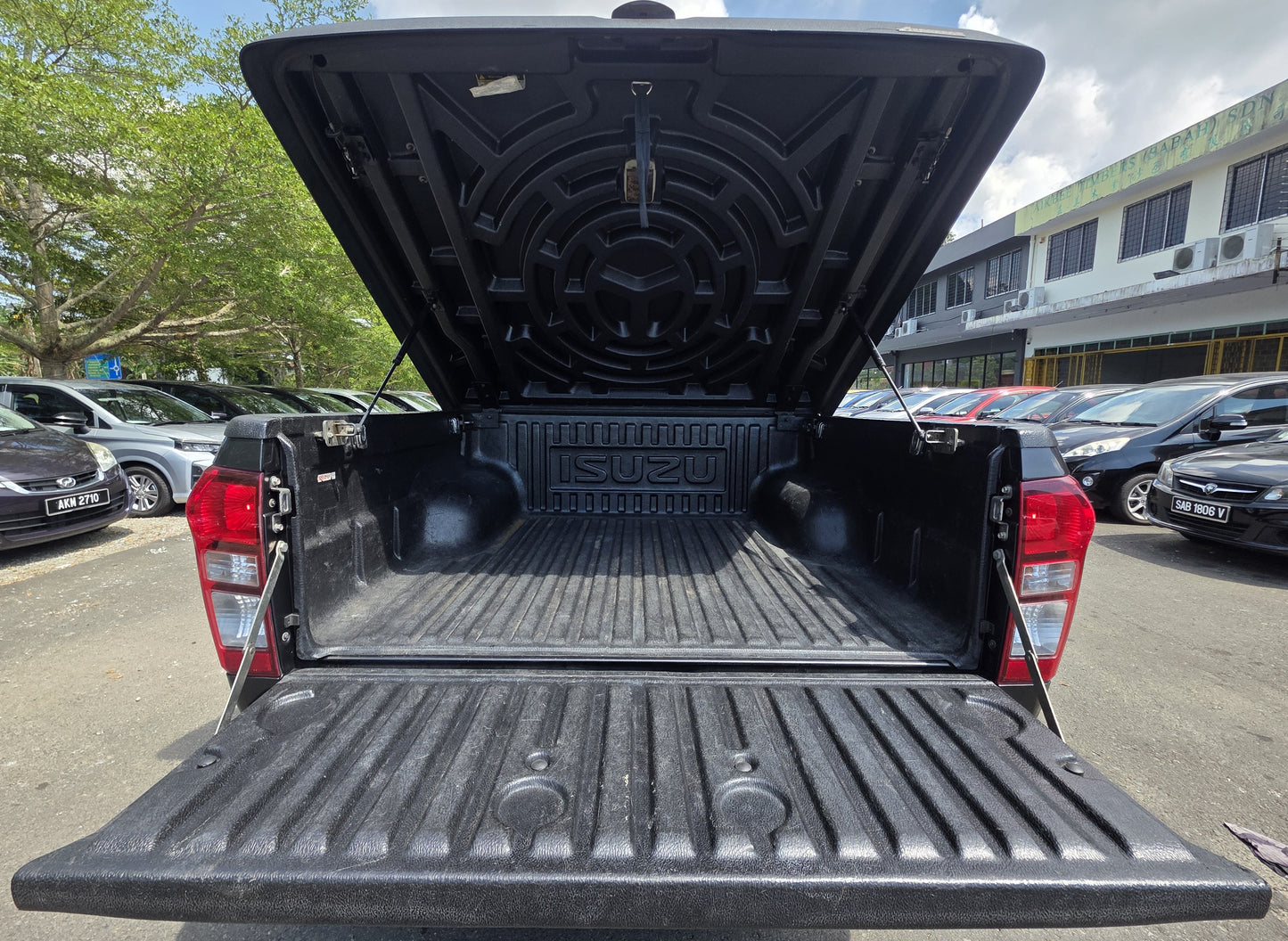 2016 Isuzu D-MAX D/CAB 2.5 A TURBO INTERCOOLER VGS 4WD (AT) - (VBQ1887)