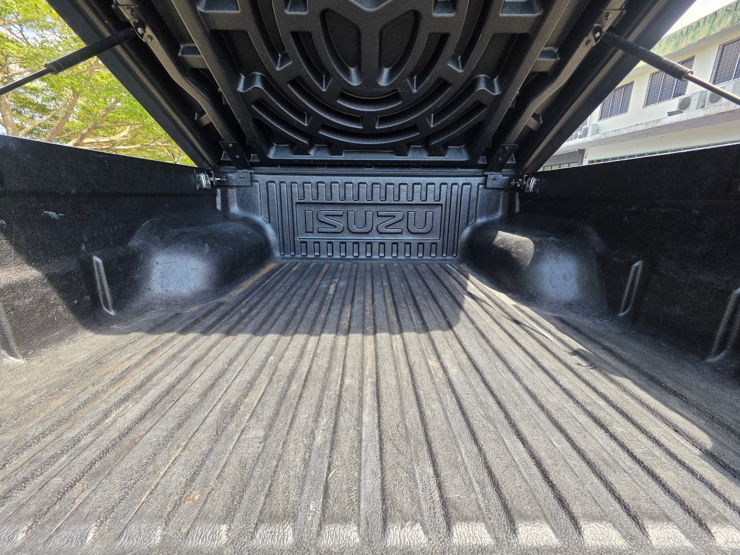2016 Isuzu D-MAX D/CAB 2.5 A TURBO INTERCOOLER VGS 4WD (AT) - (VBQ1887)