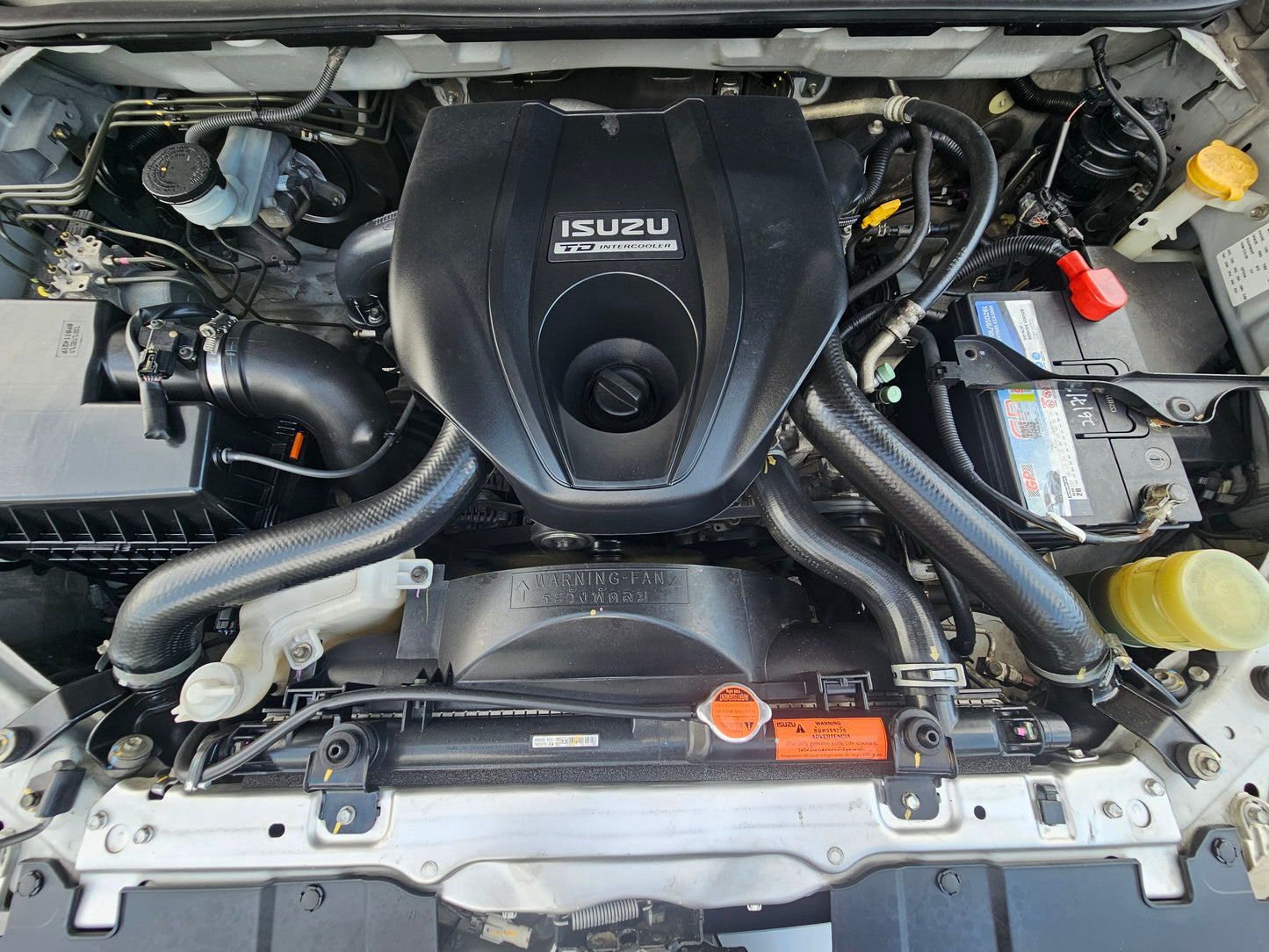 2019 Isuzu D-MAX D/CAB 2.5 A TURBO INTERCOOLER VGS 4WD (AT) - (BQC2272)