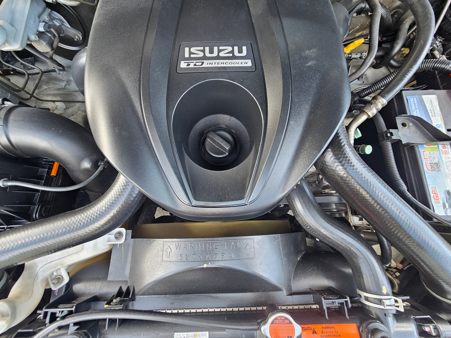 2019 Isuzu D-MAX D/CAB 2.5 A TURBO INTERCOOLER VGS 4WD (AT) - (BQC2272)