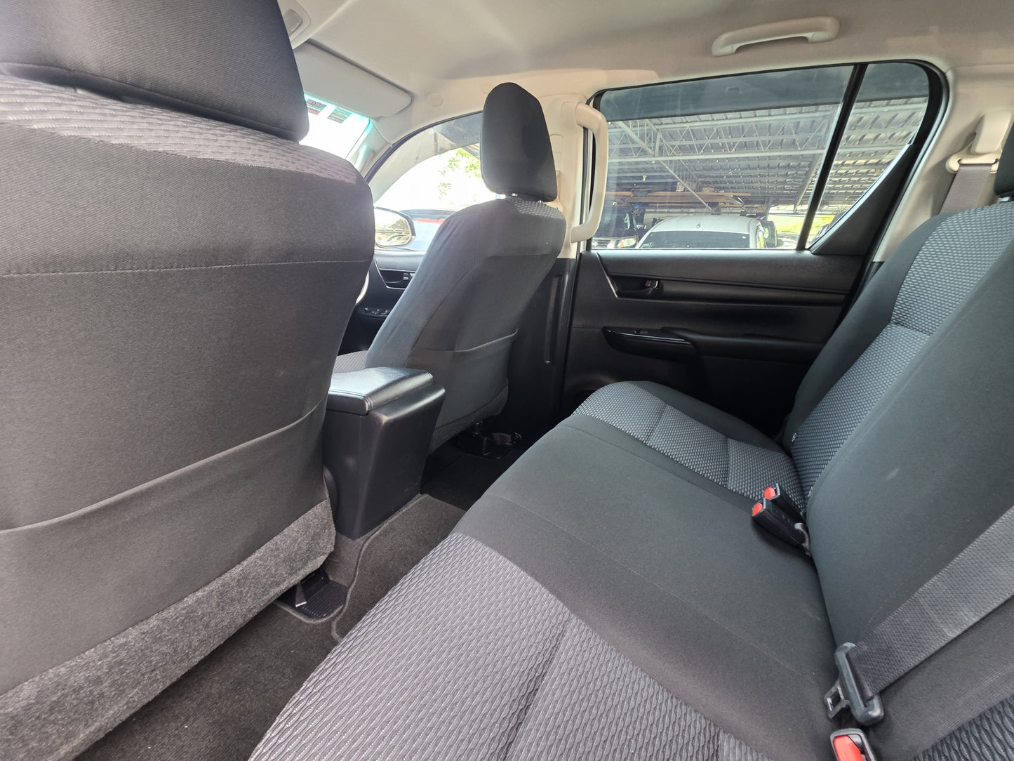 2023 Toyota HILUX D/CAB 2.4 M VNT FL 4WD (MT) - (BRK1668)