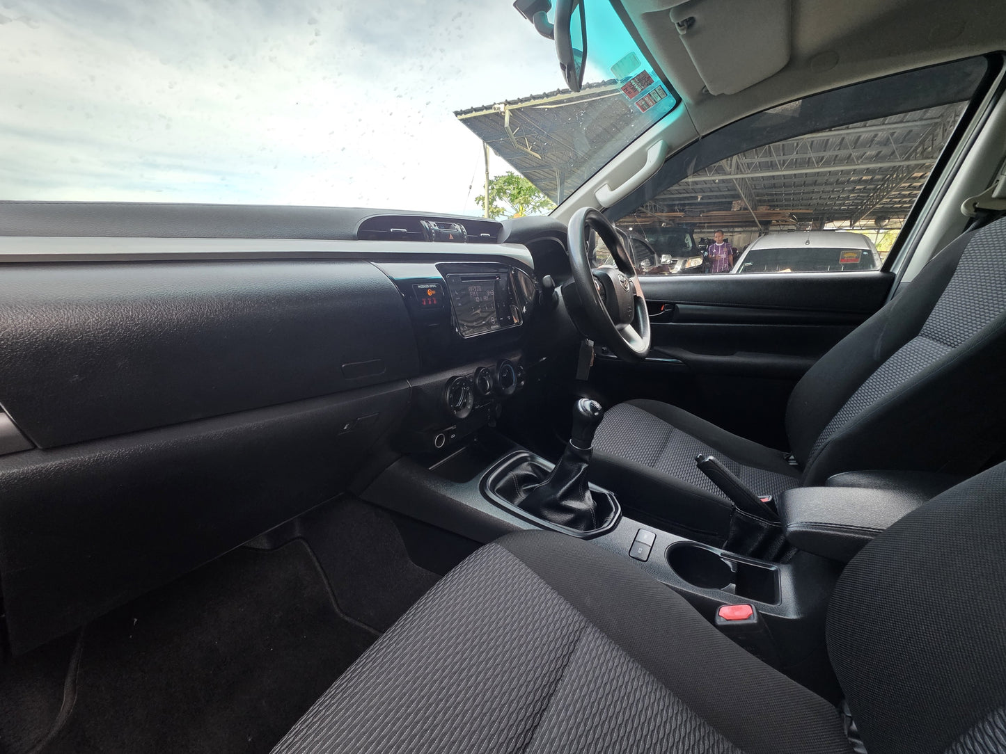 2023 Toyota HILUX D/CAB 2.4 M VNT FL 4WD (MT) - (BRK1668)