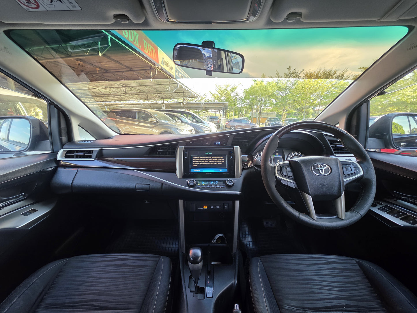 2017 Toyota INNOVA G 2.0 A AN140 FL (AT) - (VX9704)