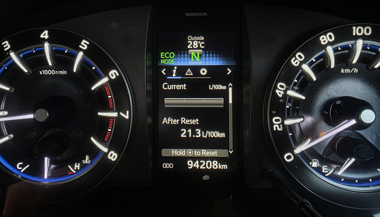 2017 Toyota INNOVA G 2.0 A AN140 FL (AT) - (VX9704)
