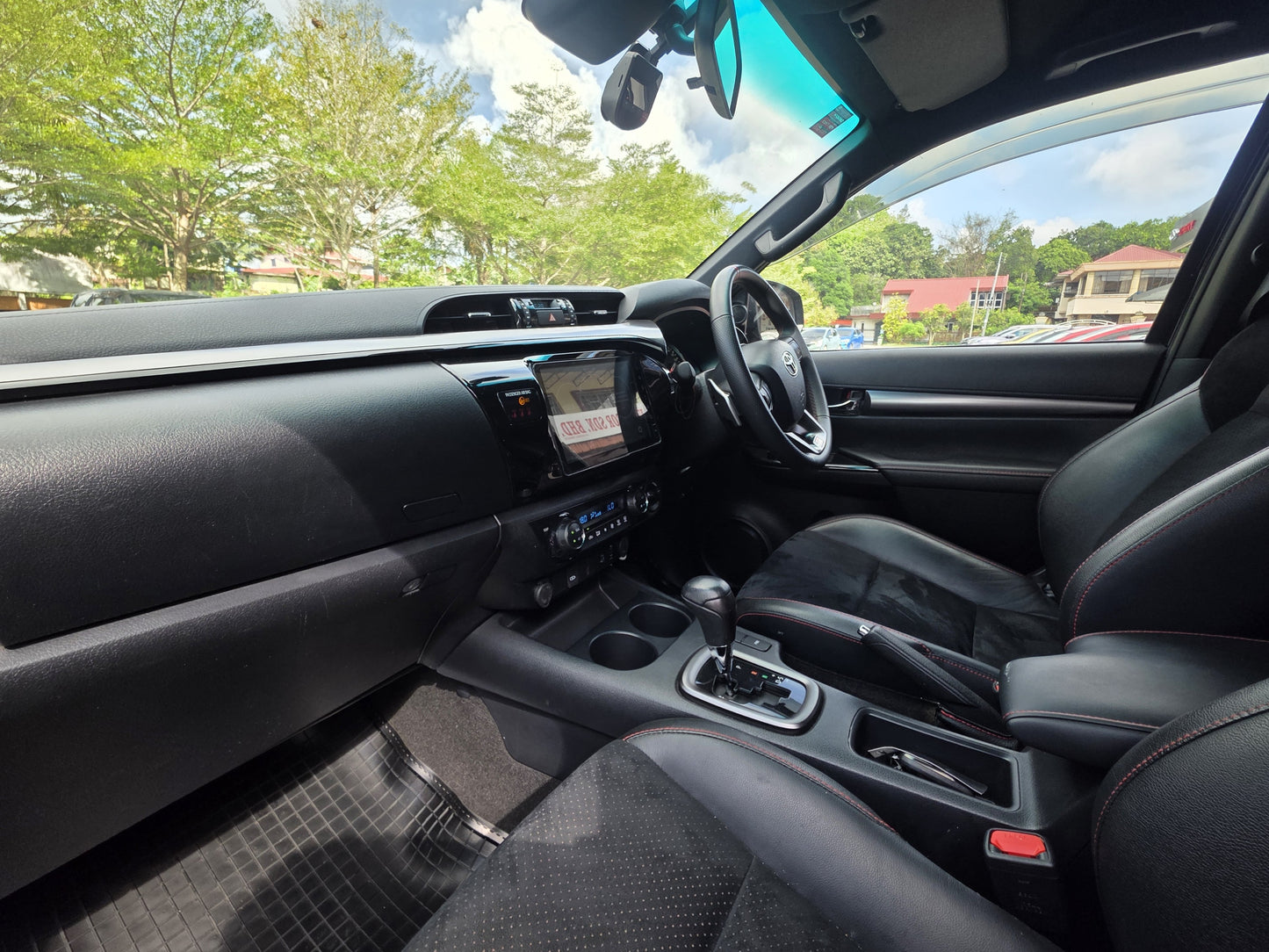 2024 Toyota HILUX D/CAB 2.8 GR SPORT (GR-S) VNT 4WD FL (AT) - (SJG6118)