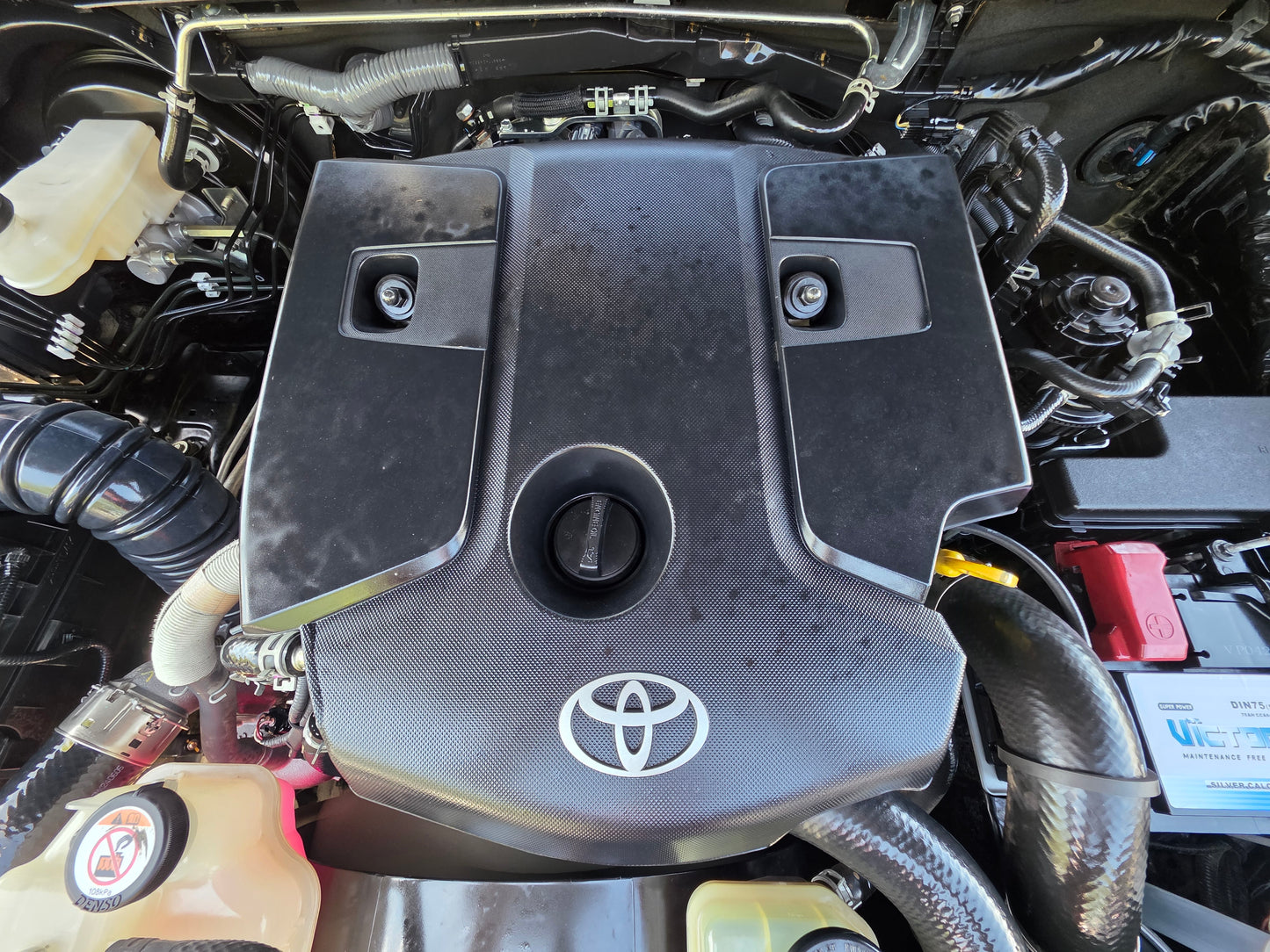 2024 Toyota HILUX D/CAB 2.8 GR SPORT (GR-S) VNT 4WD FL (AT) - (SJG6118)