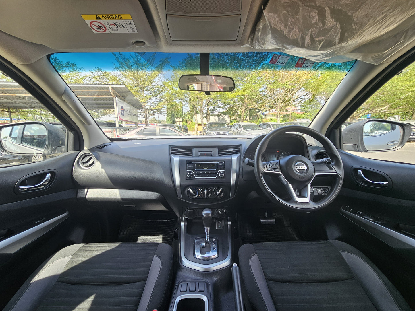 2022 Nissan NAVARA D/CAB 2.5 A (SE) 2.5L 4WD (AT)  - (AMJ3857)