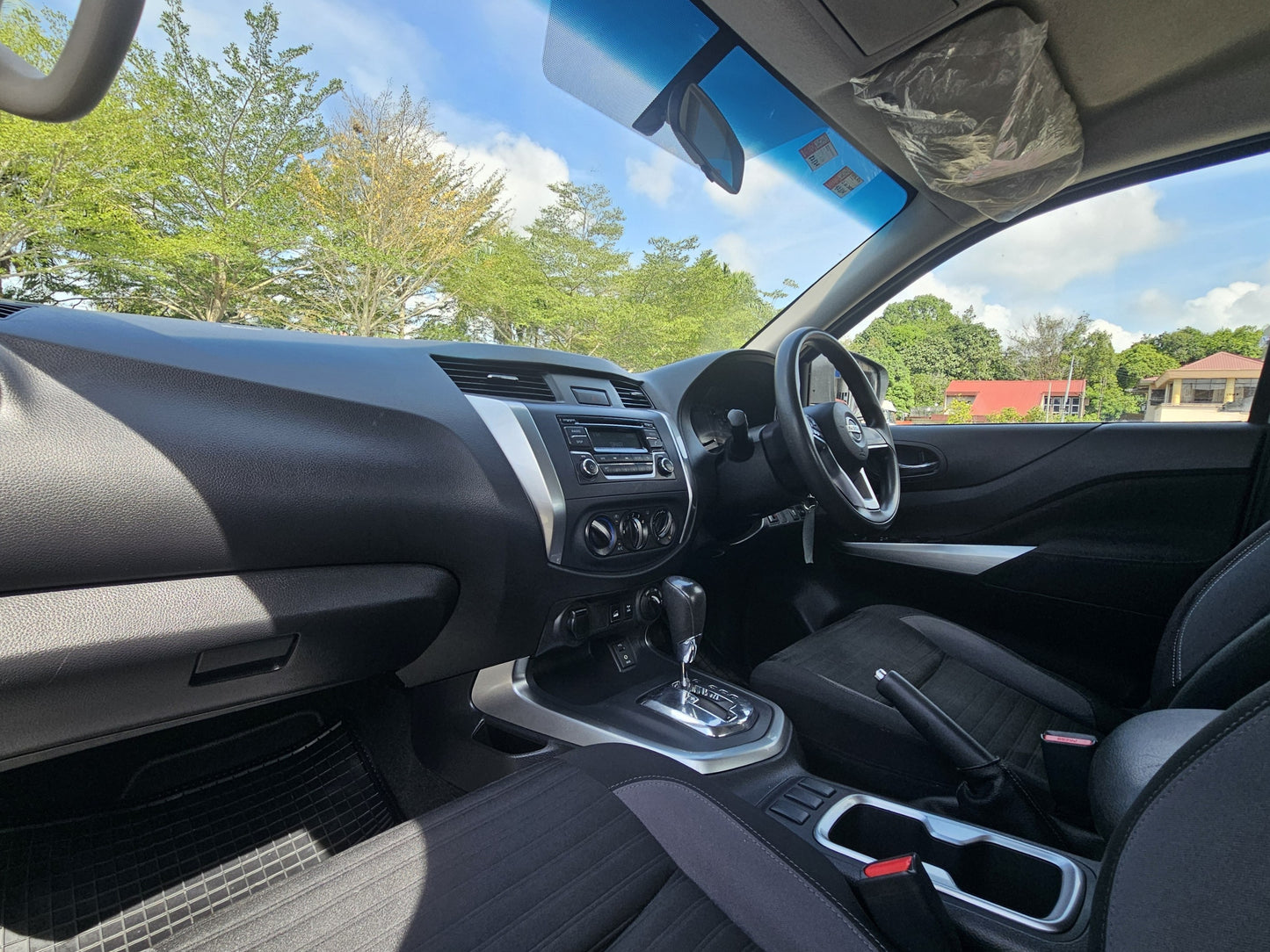 2022 Nissan NAVARA D/CAB 2.5 A (SE) 2.5L 4WD (AT)  - (AMJ3857)