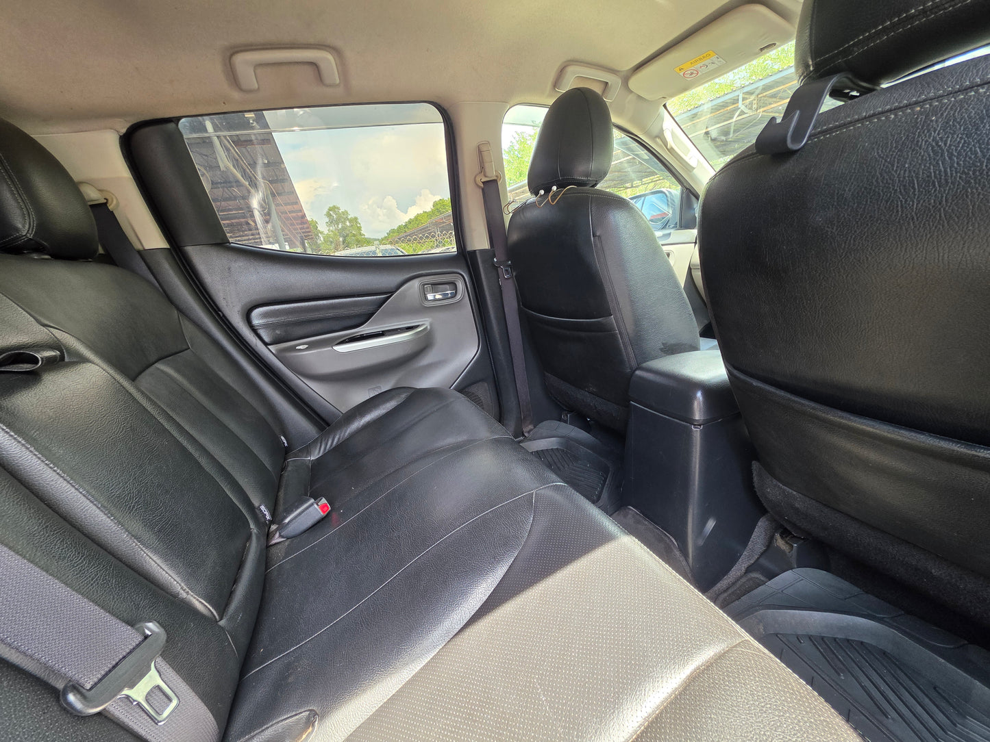 2016 Mitsubishi TRITON D/CAB 2.4 A ADVENTURE VGT 4WD (AT) - (JRR9233)