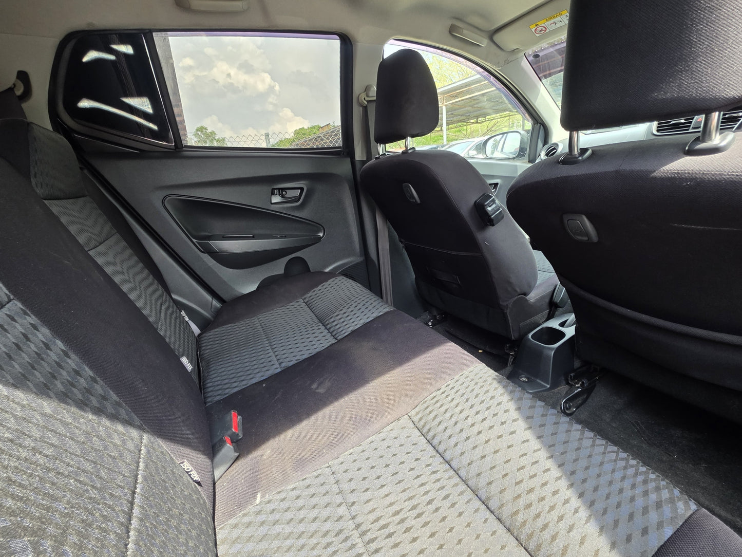 2015 Perodua AXIA 1.0 M - 1000 (MT) - (JRD2547)