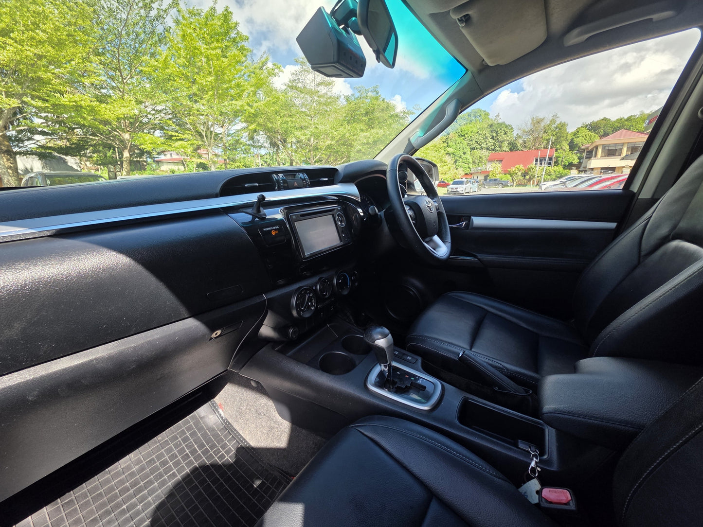 2016 Toyota HILUX D/CAB 2.8 A (G LIMITED) VNT 4WD (AT) - (SYM8979)