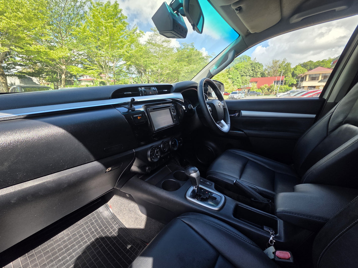 2016 Toyota HILUX D/CAB 2.8 G FACELIFT 4x4 VNT (AT) - (SYM8979)