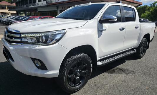 2016 Toyota HILUX D/CAB 2.8 G FL 4x4 VNT (AT) - (SYM8979)