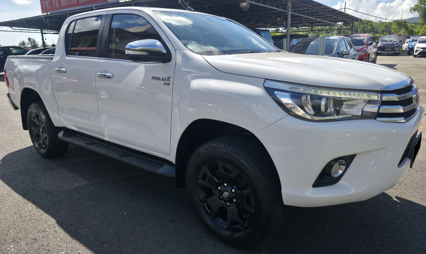 2016 Toyota HILUX D/CAB 2.8 G FACELIFT 4x4 VNT (AT) - (SYM8979)