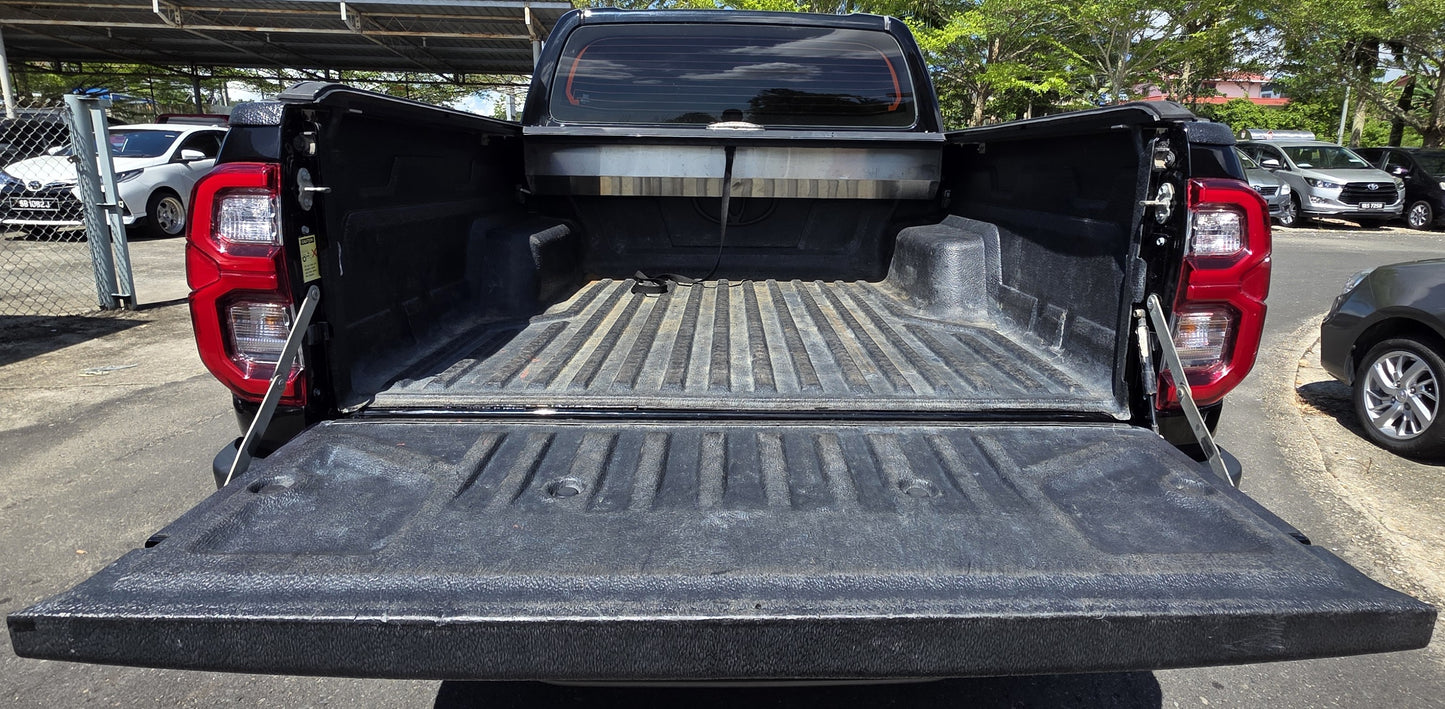 2022 Toyota HILUX D/CAB 2.8 A ROGUE VNT 4WD FL (AT) - (SWE1138)
