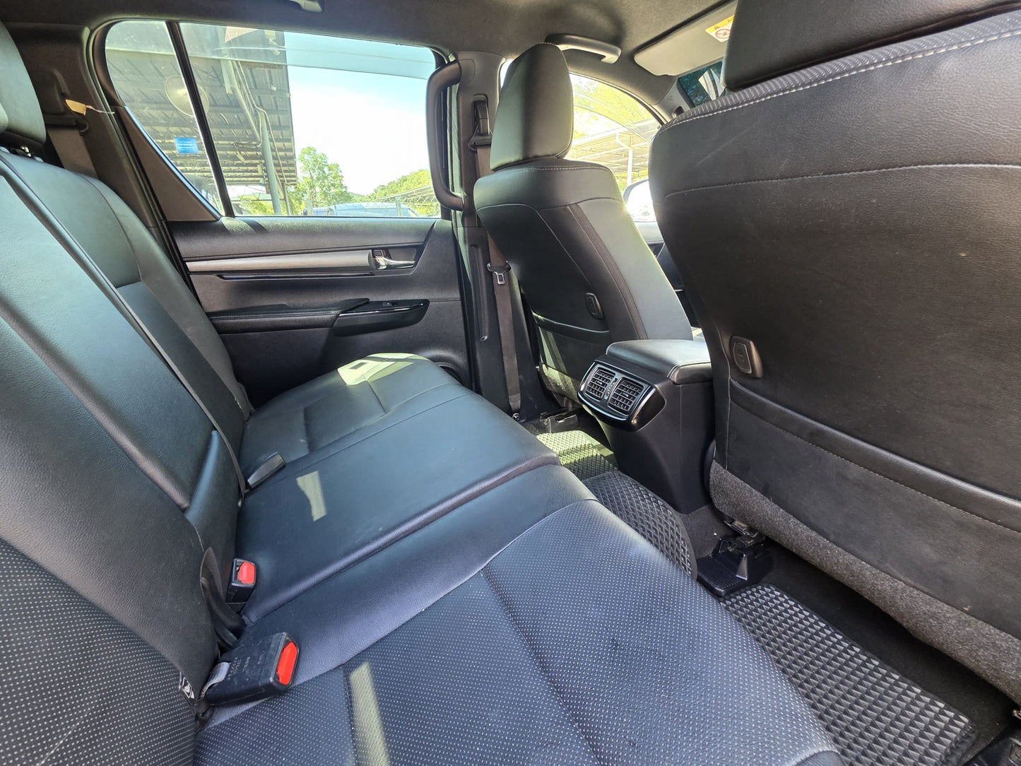 2022 Toyota HILUX D/CAB 2.8 A ROGUE VNT 4WD FL (AT) - (SWE1138)
