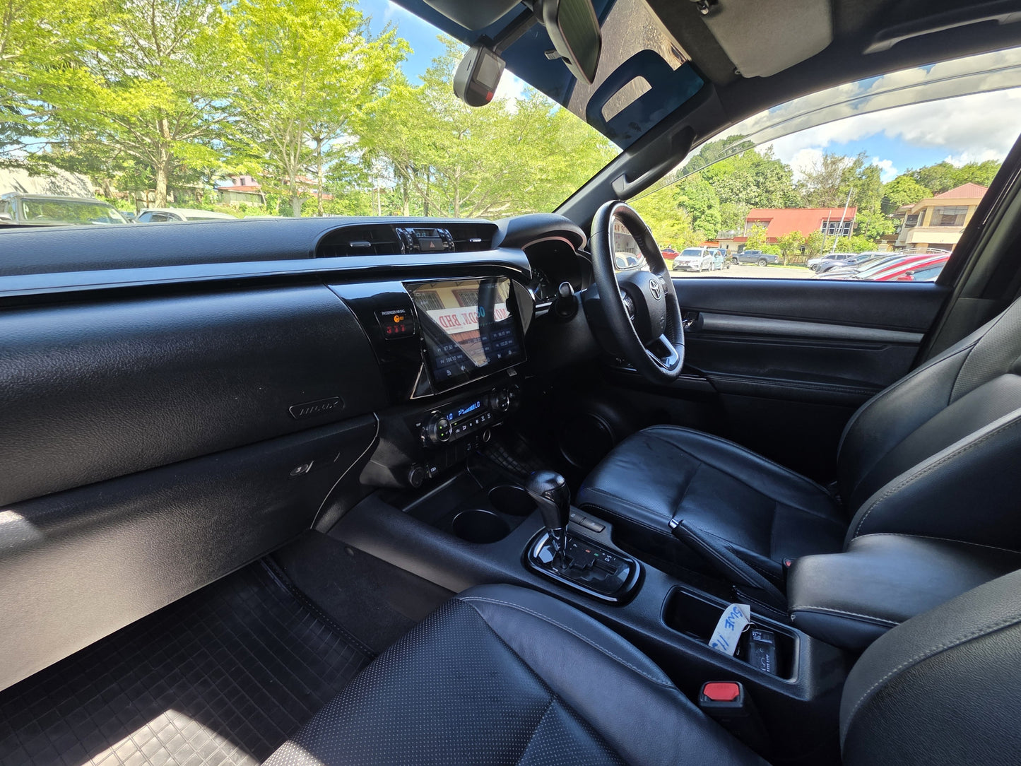 2022 Toyota HILUX D/CAB 2.8 A ROGUE VNT 4WD FL (AT) - (SWE1138)