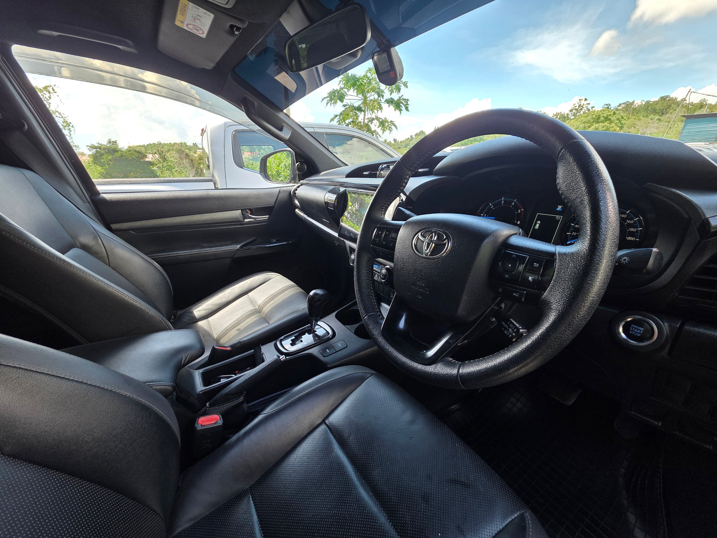 2022 Toyota HILUX D/CAB 2.8 A ROGUE VNT 4WD FL (AT) - (SWE1138)