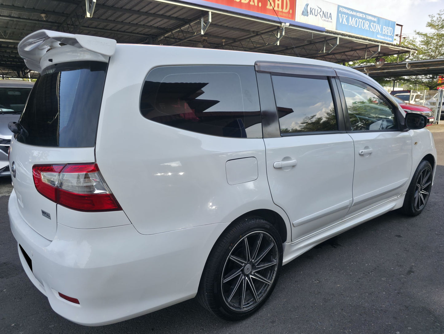 2015 Nissan GRAND LIVINA 1.6L FL (AT) - (SAC9677A)