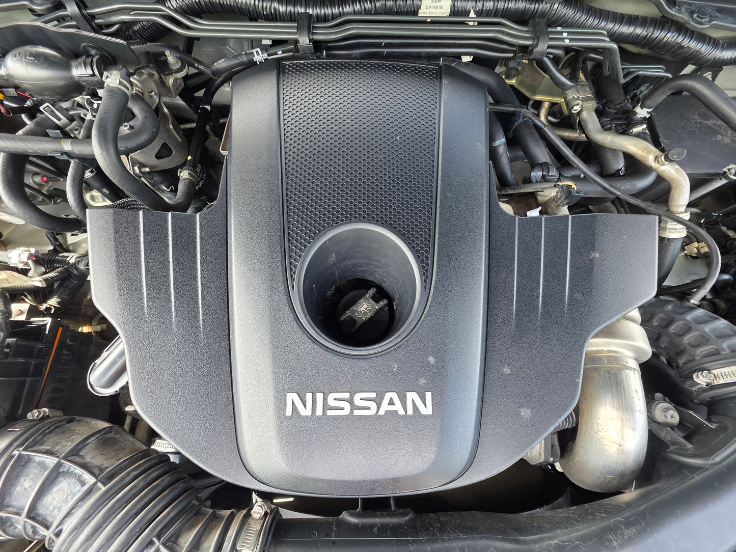 2017 Nissan NAVARA NP300 D/CAB 2.5 A V (AT) - (BPE7299)